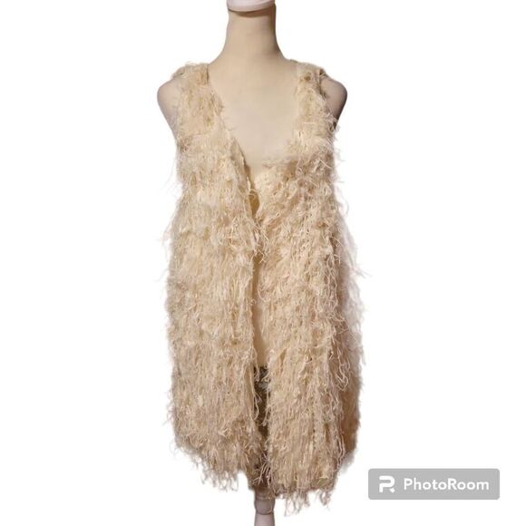 TCEC Woman's Size Large Cream White Faux Fur Fuzzy Shaggy Sleeveless Cardigan Ve - Picture 1 of 6